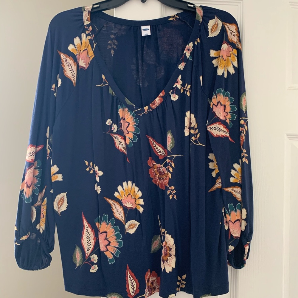 Old Navy mid-length blouse - size L